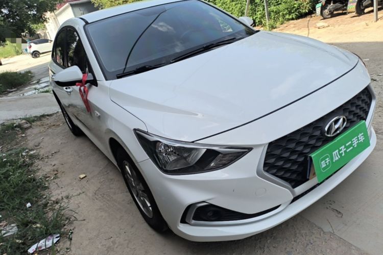 Used Hyundai Celesta 2018 1.6L Automatic GL Enjoyment Edition China VI compliant Front Right 45 Deg