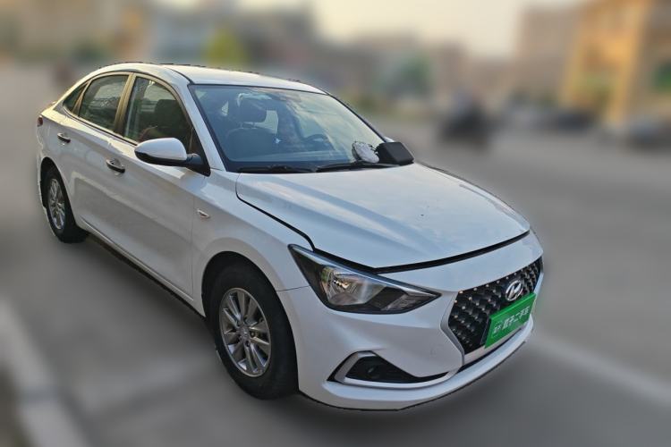 Used Hyundai Celesta 2018 1.6L Automatic GL Enjoyment Version China V Standard Front Right 45 Deg