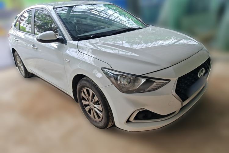 Used Hyundai Celesta 2018 1.6L Automatic GL Enjoyment Edition China VI compliant Front Right 45 Deg