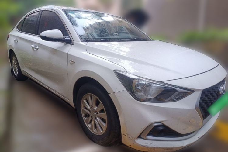 Used Hyundai Celesta 2018 1.6L Automatic GL Enjoyment Edition China VI compliant Front Right 45 Deg