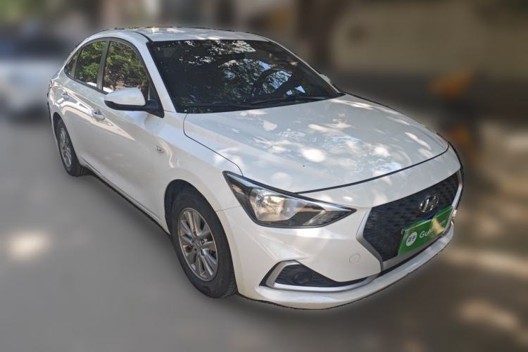 Used Hyundai Celesta 2018 1.6L Automatic GL Enjoyment Version China V Standard Front Right 45 Deg