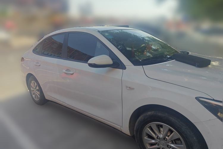 Used Hyundai Celesta 2018 1.6L Automatic GL Enjoyment Edition China VI compliant Front Right 45 Deg
