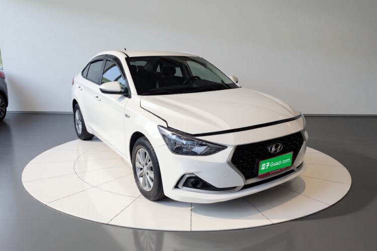 Used Hyundai Celesta 2018 1.6L Automatic GL Enjoyment Edition China VI compliant Front Right 45 Deg