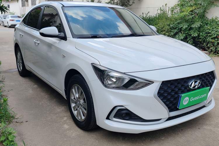 Used Hyundai Celesta 2018 1.6L Automatic GL Enjoyment Edition China VI compliant Front Right 45 Deg