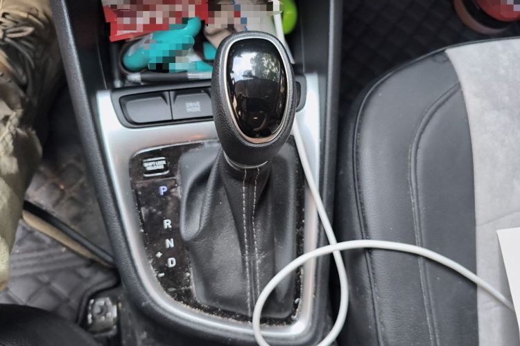 Used Hyundai Celesta 2018 1.6L Automatic GL Enjoyment Edition China VI compliant Gear Lever