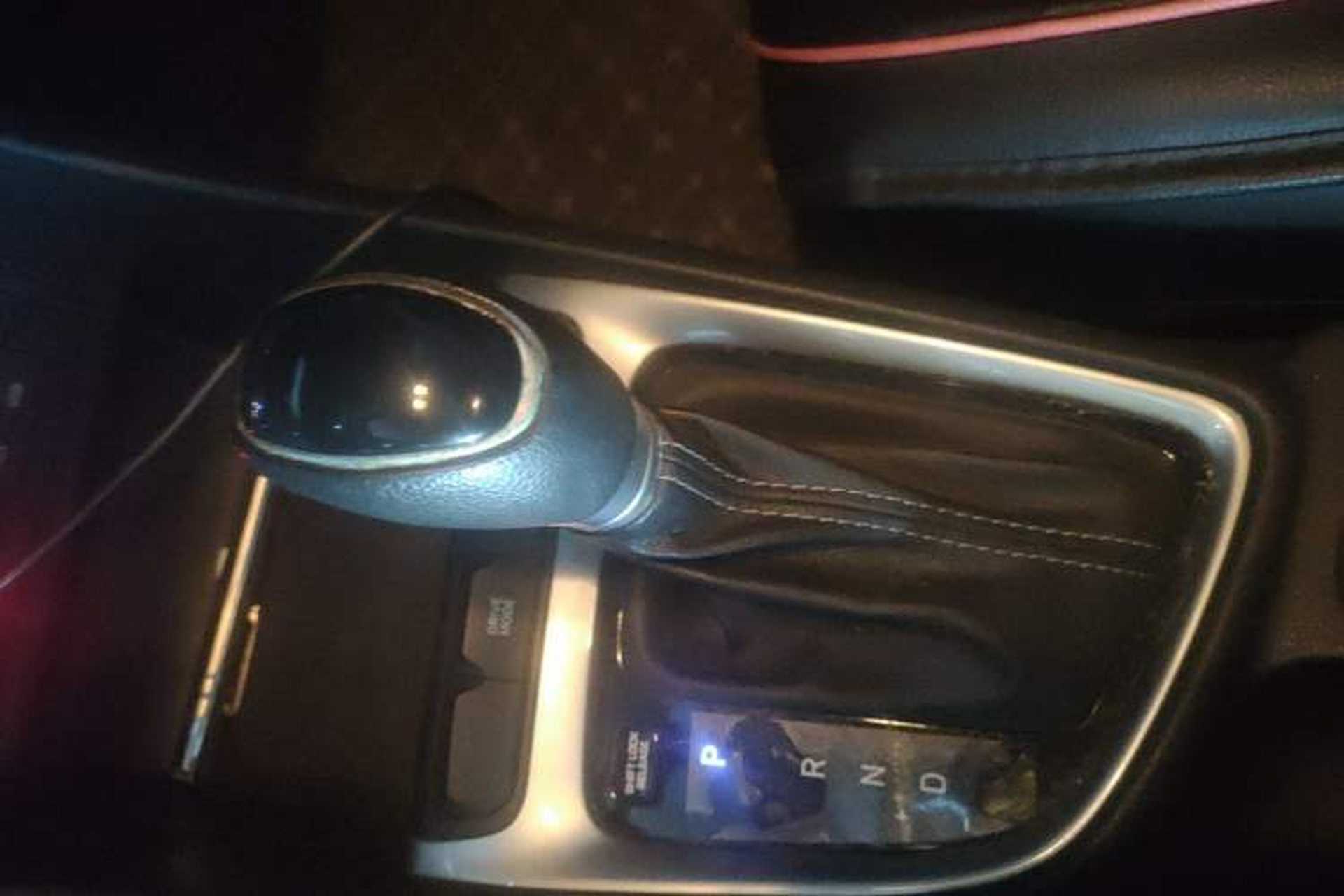 Used Hyundai Celesta 2018 1.6L Automatic GL Enjoyment Version China V Standard Gear Lever