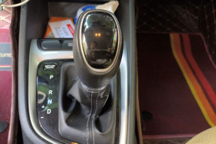Used Hyundai Celesta 2018 1.6L Automatic GL Enjoyment Version China V Standard Gear Lever