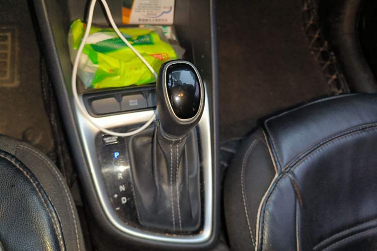 Used Hyundai Celesta 2018 1.6L Automatic GL Enjoyment Version China V Standard Gear Lever