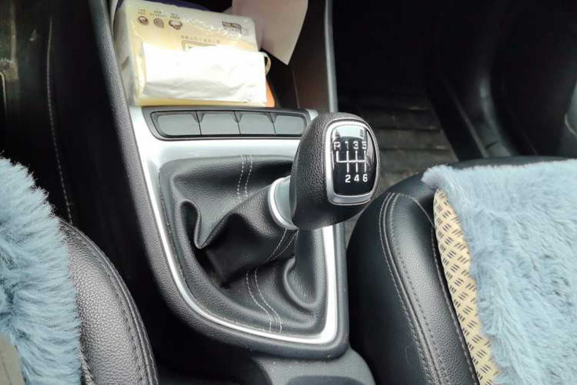 Used Hyundai Celesta 2018 1.6L Manual Enjoyment Version GLS China V Standard Gear Lever