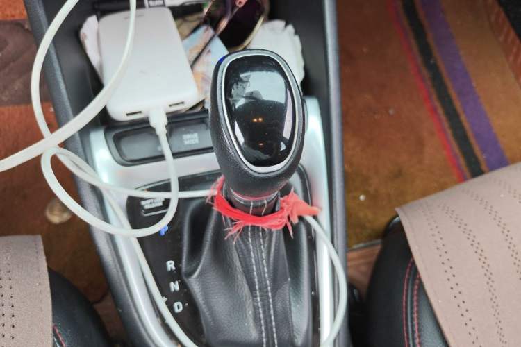 Used Hyundai Celesta 2018 1.6L Automatic GL Enjoyment Edition China VI compliant Gear Lever