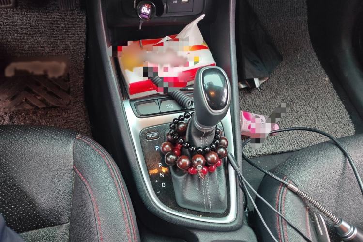 Used Hyundai Celesta 2018 1.6L Automatic GL Enjoyment Edition China VI compliant Gear Lever