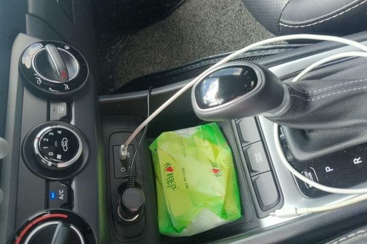 Used Hyundai Celesta 2018 1.6L Automatic GL Enjoyment Version China V Standard Gear Lever