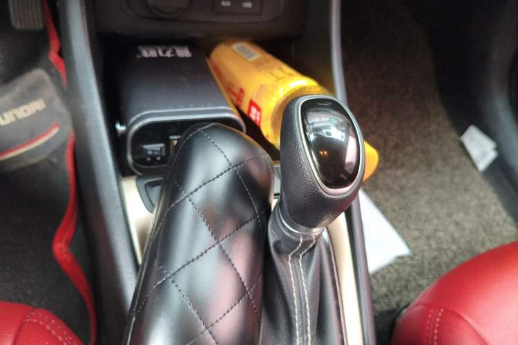 Used Hyundai Celesta 2018 1.6L Automatic GL Enjoyment Version China V Standard Gear Lever