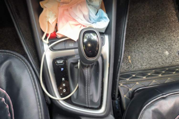 Used Hyundai Celesta 2018 1.6L Automatic GL Enjoyment Version China V Standard Gear Lever