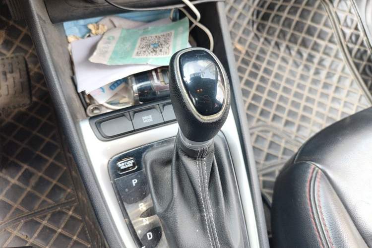 Used Hyundai Celesta 2018 1.6L Automatic GL Enjoyment Version China V Standard Gear Lever