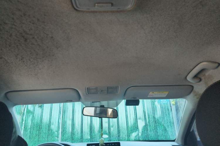 Used Hyundai Celesta 2018 1.6L Automatic GL Enjoyment Edition China VI compliant Headliner