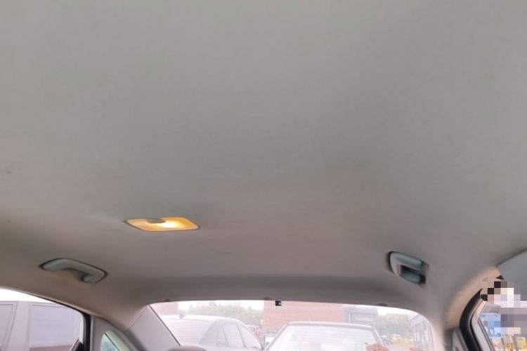 Used Hyundai Celesta 2018 1.6L Automatic GL Enjoyment Edition China VI compliant Headliner