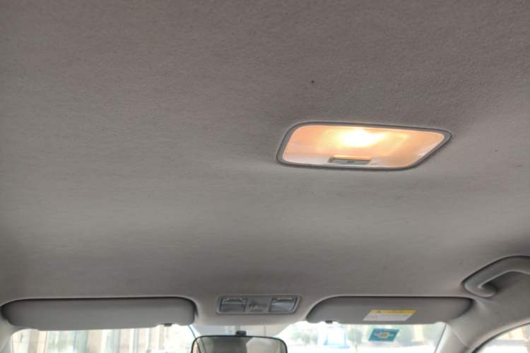 Used Hyundai Celesta 2018 1.6L Automatic GL Enjoyment Edition China VI compliant Headliner