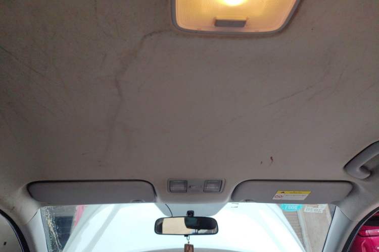 Used Hyundai Celesta 2018 1.6L Automatic GL Enjoyment Edition China VI compliant Headliner