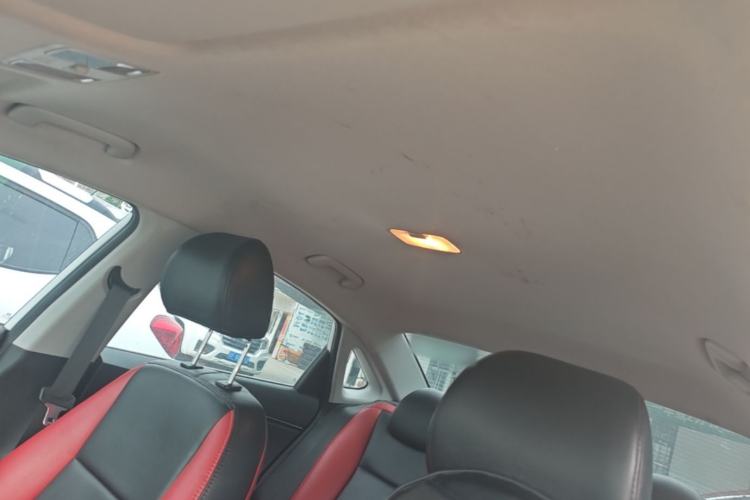 Used Hyundai Celesta 2018 1.6L Automatic GL Enjoyment Edition China VI compliant Headliner
