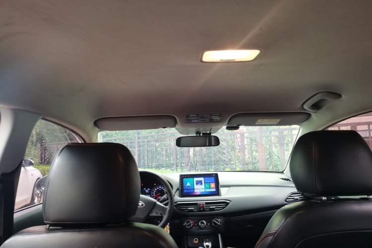 Used Hyundai Celesta 2018 1.6L Automatic GL Enjoyment Edition China VI compliant Headliner