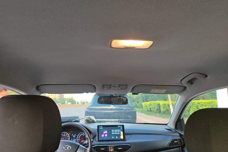 Used Hyundai Celesta 2018 1.6L Automatic GL Enjoyment Version China V Standard Headliner