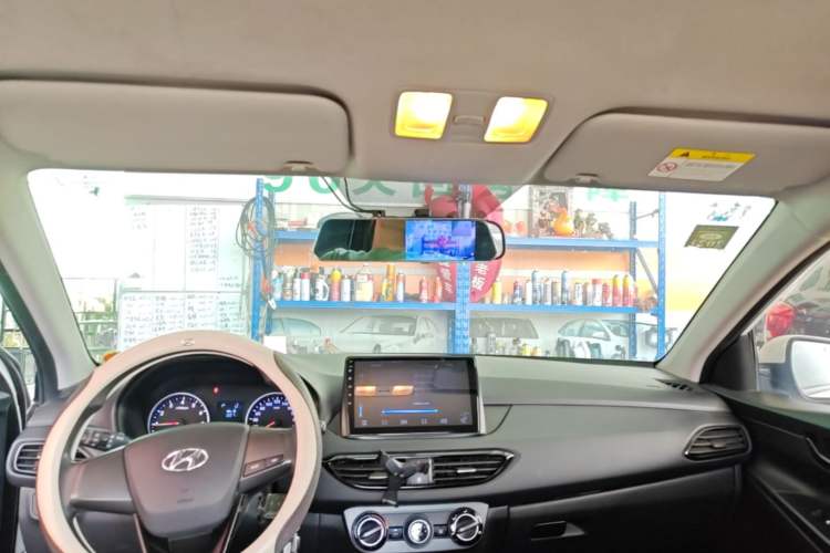 Used Hyundai Celesta 2018 1.6L Automatic GL Enjoyment Edition China VI compliant Headliner