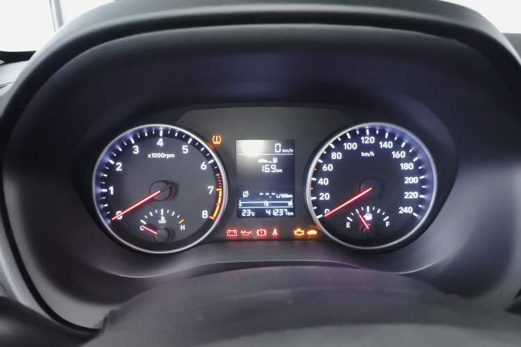 Used Hyundai Celesta 2018 1.6L Automatic GL Enjoyment Version China V Standard Instrument Cluster