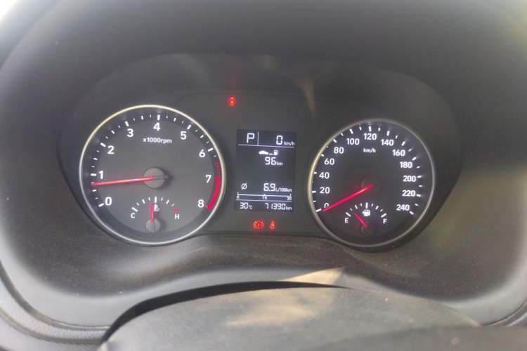Used Hyundai Celesta 2018 1.6L Automatic GL Enjoyment Version China V Standard Instrument Cluster