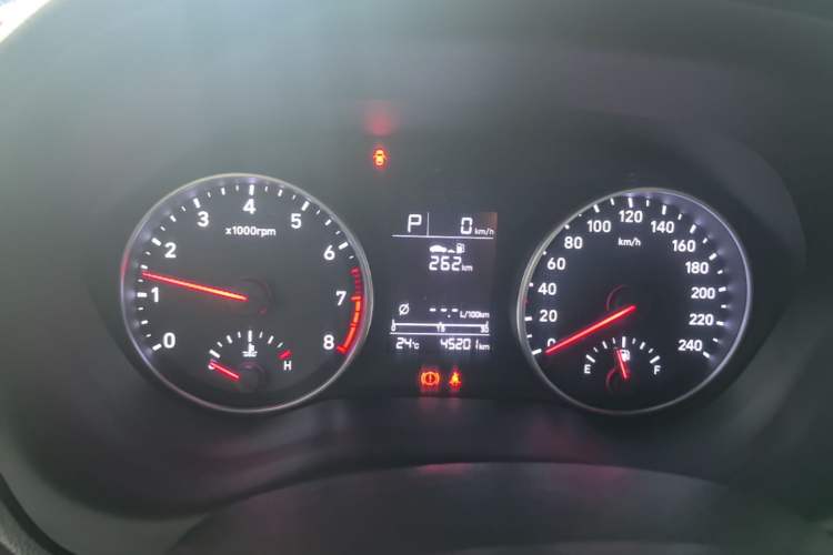 Used Hyundai Celesta 2018 1.6L Automatic GL Enjoyment Edition China VI compliant Instrument Cluster