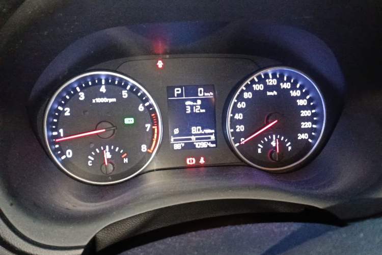 Used Hyundai Celesta 2018 1.6L Automatic GL Enjoyment Edition China VI compliant Instrument Cluster