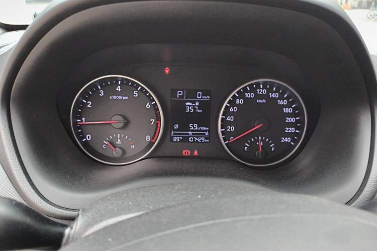Used Hyundai Celesta 2018 1.6L Automatic GL Enjoyment Edition China VI compliant Instrument Cluster