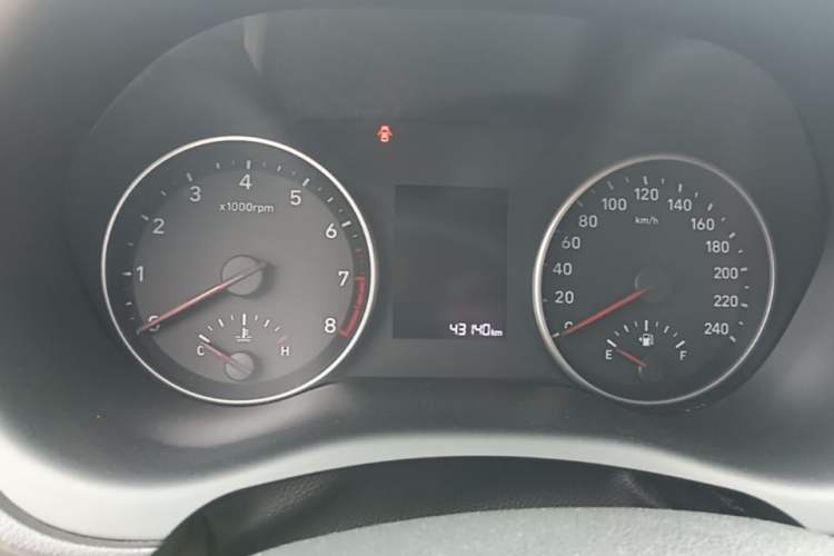 Used Hyundai Celesta 2018 1.6L Automatic GL Enjoyment Version China V Standard Instrument Cluster