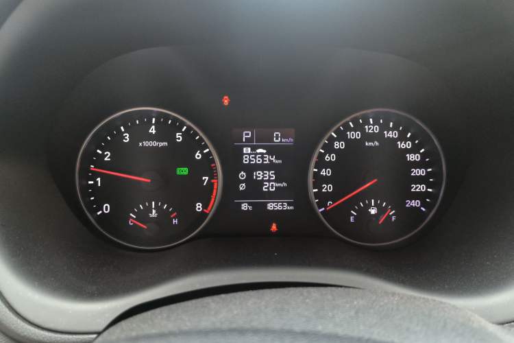 Used Hyundai Celesta 2018 1.6L Automatic GL Enjoyment Version China V Standard Instrument Cluster