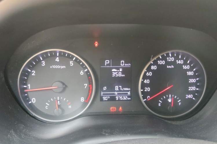 Used Hyundai Celesta 2018 1.6L Automatic GL Enjoyment Edition China VI compliant Instrument Cluster