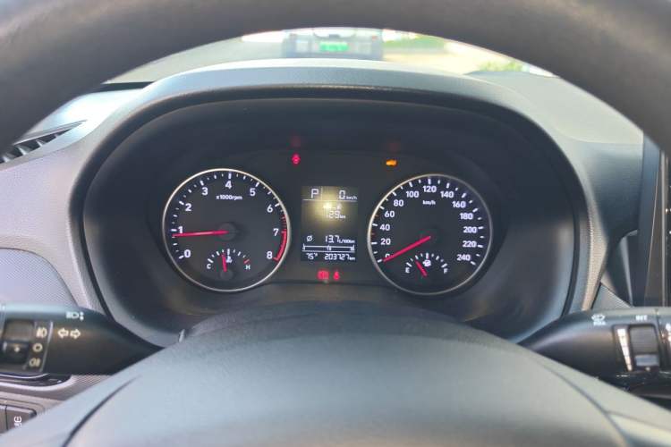 Used Hyundai Celesta 2018 1.6L Automatic GL Enjoyment Edition China VI compliant Instrument Cluster