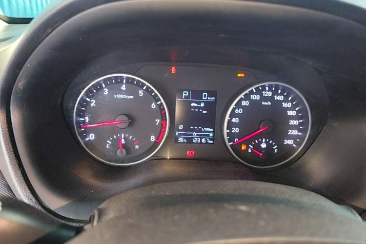 Used Hyundai Celesta 2018 1.6L Automatic GL Enjoyment Edition China VI compliant Instrument Cluster