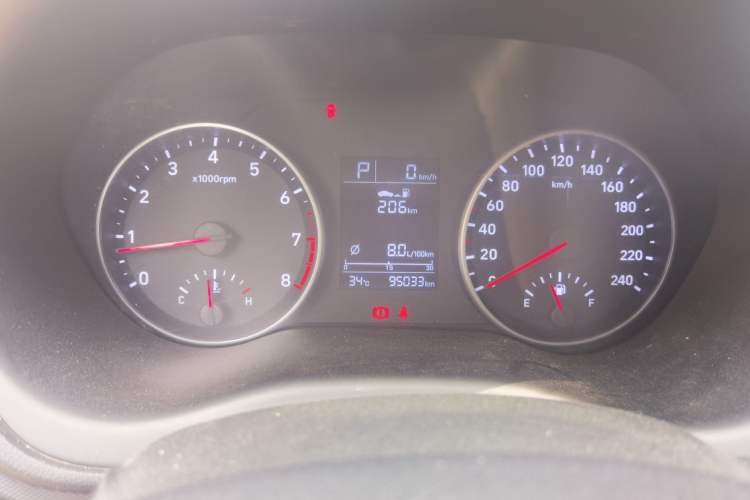 Used Hyundai Celesta 2018 1.6L Automatic GL Enjoyment Version China V Standard Instrument Cluster