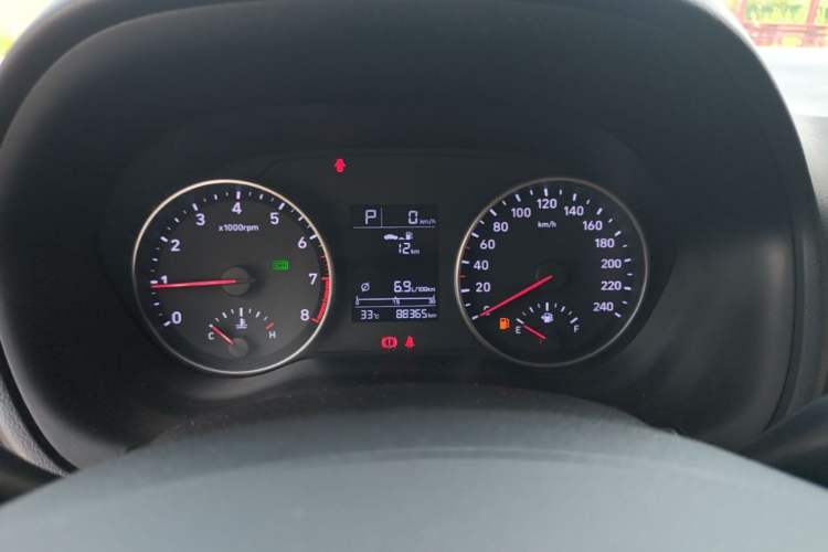 Used Hyundai Celesta 2018 1.6L Automatic GL Enjoyment Edition China VI compliant Instrument Cluster