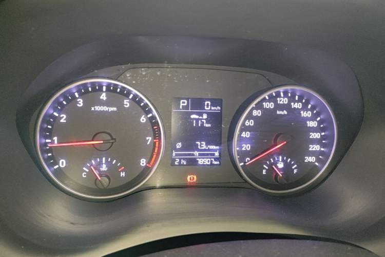 Used Hyundai Celesta 2018 1.6L Automatic GL Enjoyment Edition China VI compliant Instrument Cluster