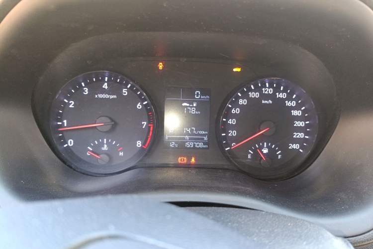 Used Hyundai Celesta 2018 1.6L Manual GL Enjoyment Edition China VI compliant Instrument Cluster