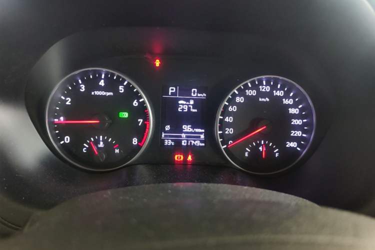 Used Hyundai Celesta 2018 1.6L Automatic GL Enjoyment Version China V Standard Instrument Cluster