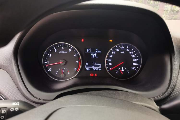 Used Hyundai Celesta 2018 1.6L Automatic GL Enjoyment Edition China VI compliant Instrument Cluster