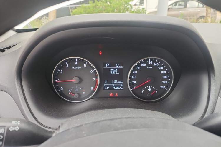 Used Hyundai Celesta 2018 1.6L Automatic GL Enjoyment Edition China VI compliant Instrument Cluster