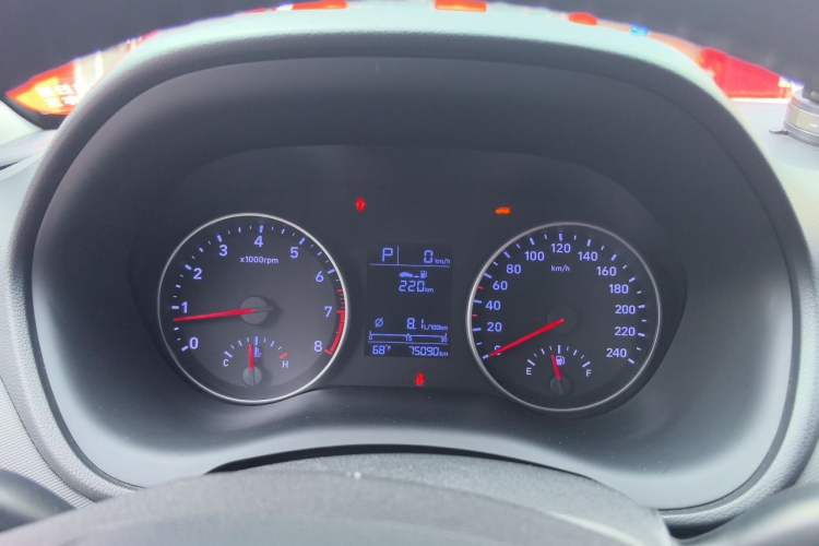 Used Hyundai Celesta 2018 1.6L Automatic GL Enjoyment Edition China VI compliant Instrument Cluster