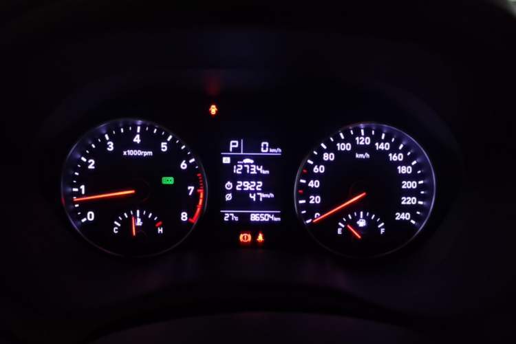 Used Hyundai Celesta 2018 1.6L Automatic GL Enjoyment Version China V Standard Instrument Cluster