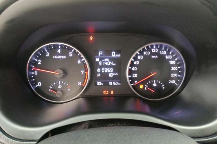 Used Hyundai Celesta 2018 1.6L Automatic GL Enjoyment Edition China VI compliant Instrument Cluster