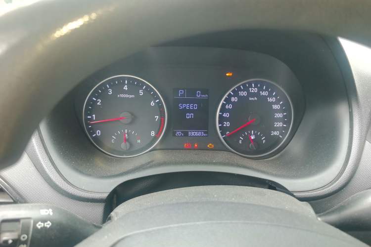 Used Hyundai Celesta 2018 1.6L Automatic GL Enjoyment Edition China VI compliant Instrument Cluster