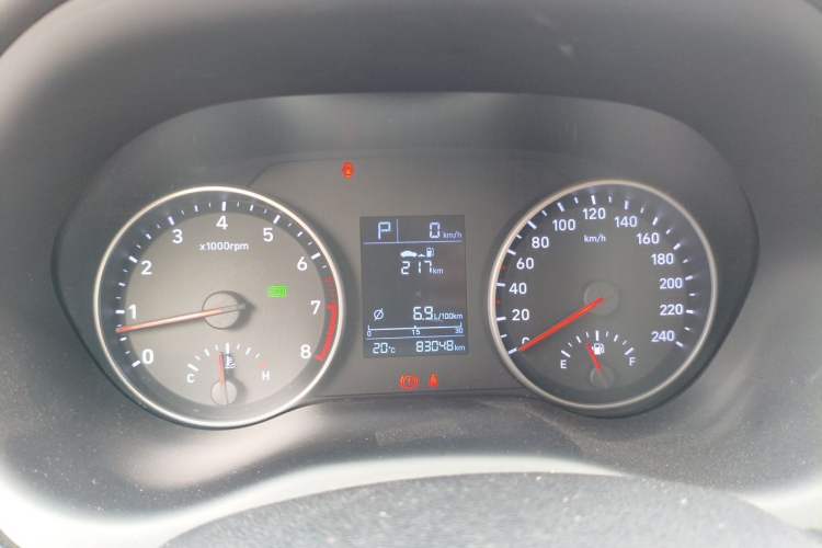 Used Hyundai Celesta 2018 1.6L Automatic GL Enjoyment Version China V Standard Instrument Cluster