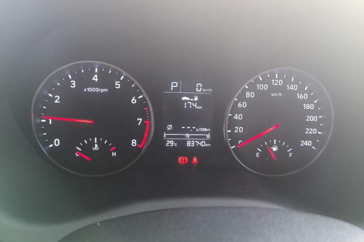 Used Hyundai Celesta 2018 1.6L Automatic GL Enjoyment Edition China VI compliant Instrument Cluster